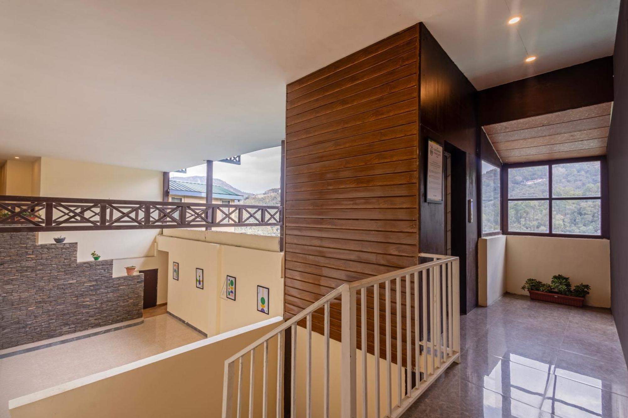 Treebo Lords Garden Glory With Valley View & Centralized Heating Shimla Exterior photo